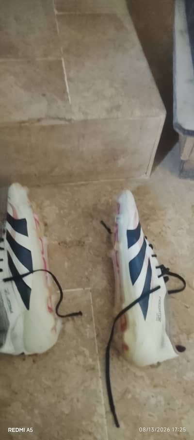 Addidas predators boots for a reasonable price