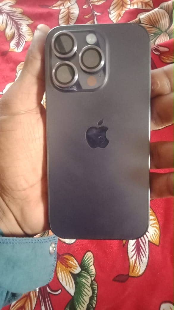 Apple iPhone 14 Pro 0