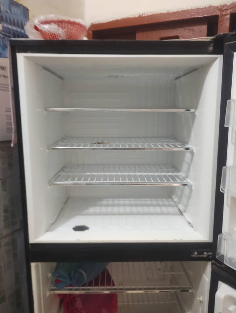 pel fridge 10