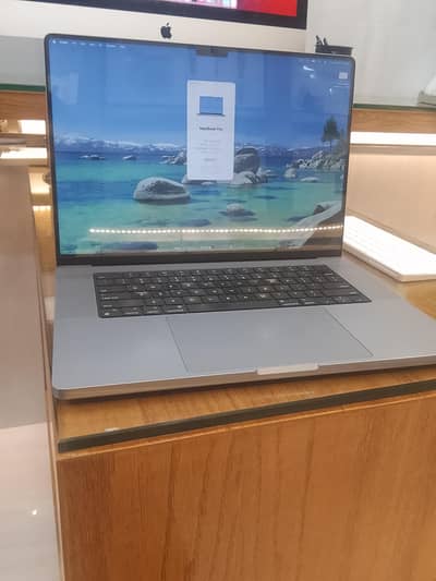 MacBook M1 pro 16inch 32gb ram 512gb storage