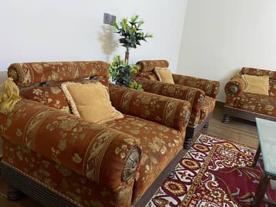 5-Seater Luxury Spring Sofa Set | Pure Wooden Frame | 9/10 Condition