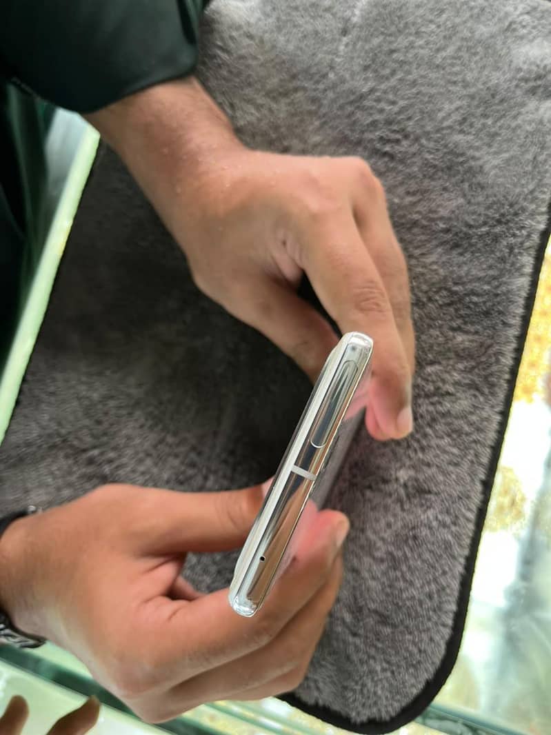 Google Pixel 7 Pro 4