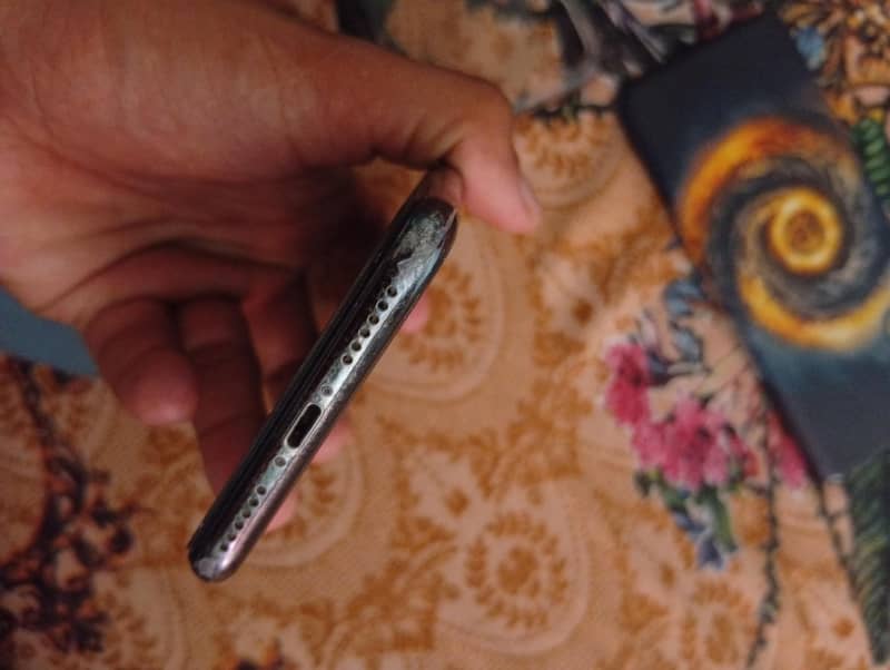 Apple iPhone X 2