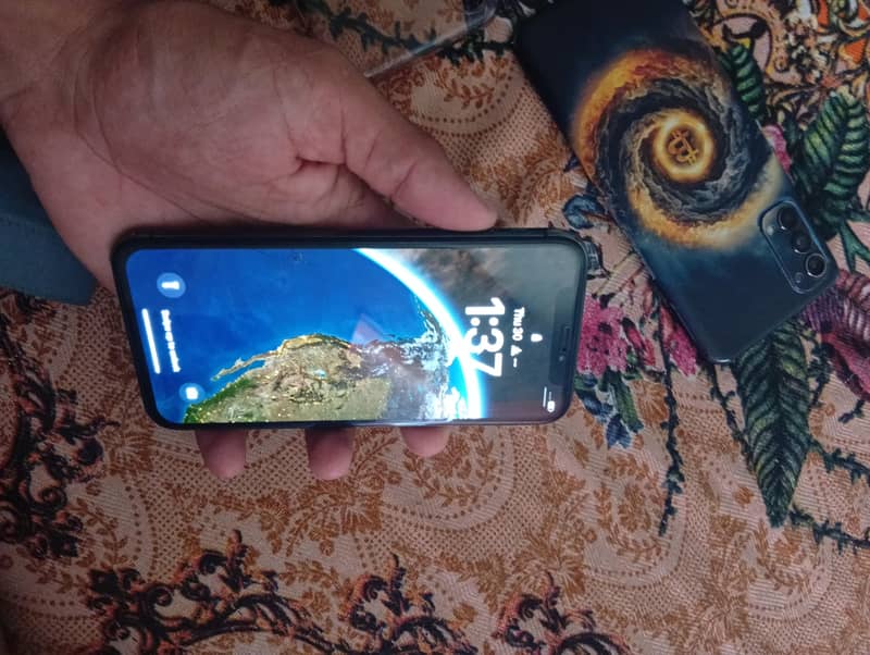 Apple iPhone X 6