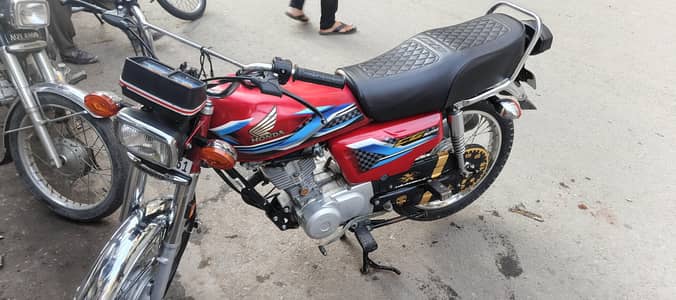 1 and use hwa koy karabi nai ha