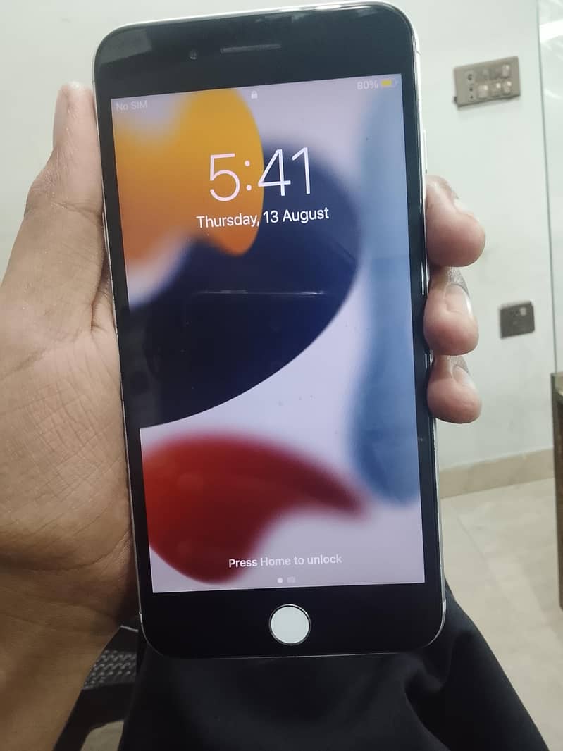Apple iPhone 7 Plus 1