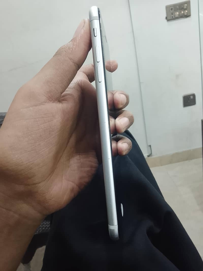 Apple iPhone 7 Plus 2