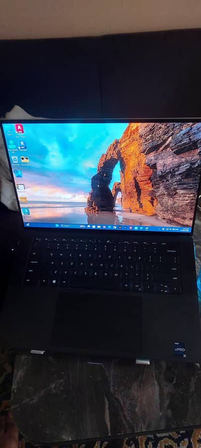 Dell XPS 9530 OLED core i9 13th gen