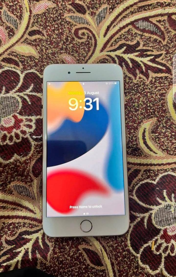 Apple iPhone 8 Plus 0