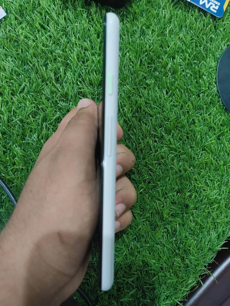 Google Pixel 3 4