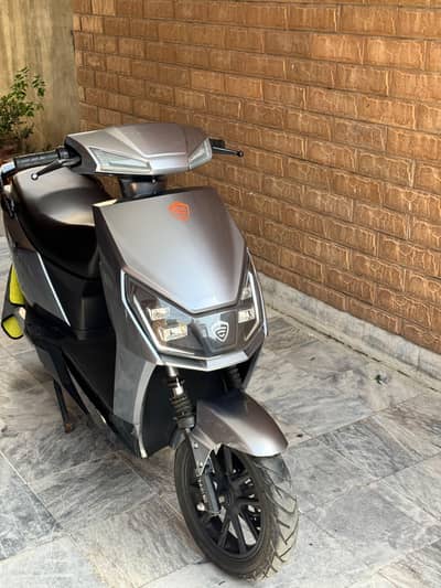 Crown Benling Electric Scooter for Sale