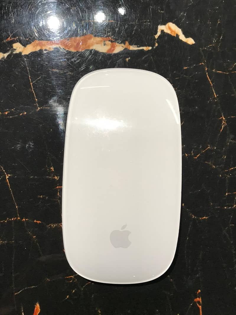 Apple Magic Mouse 2 + Magic Keyboard Mini Combo 3