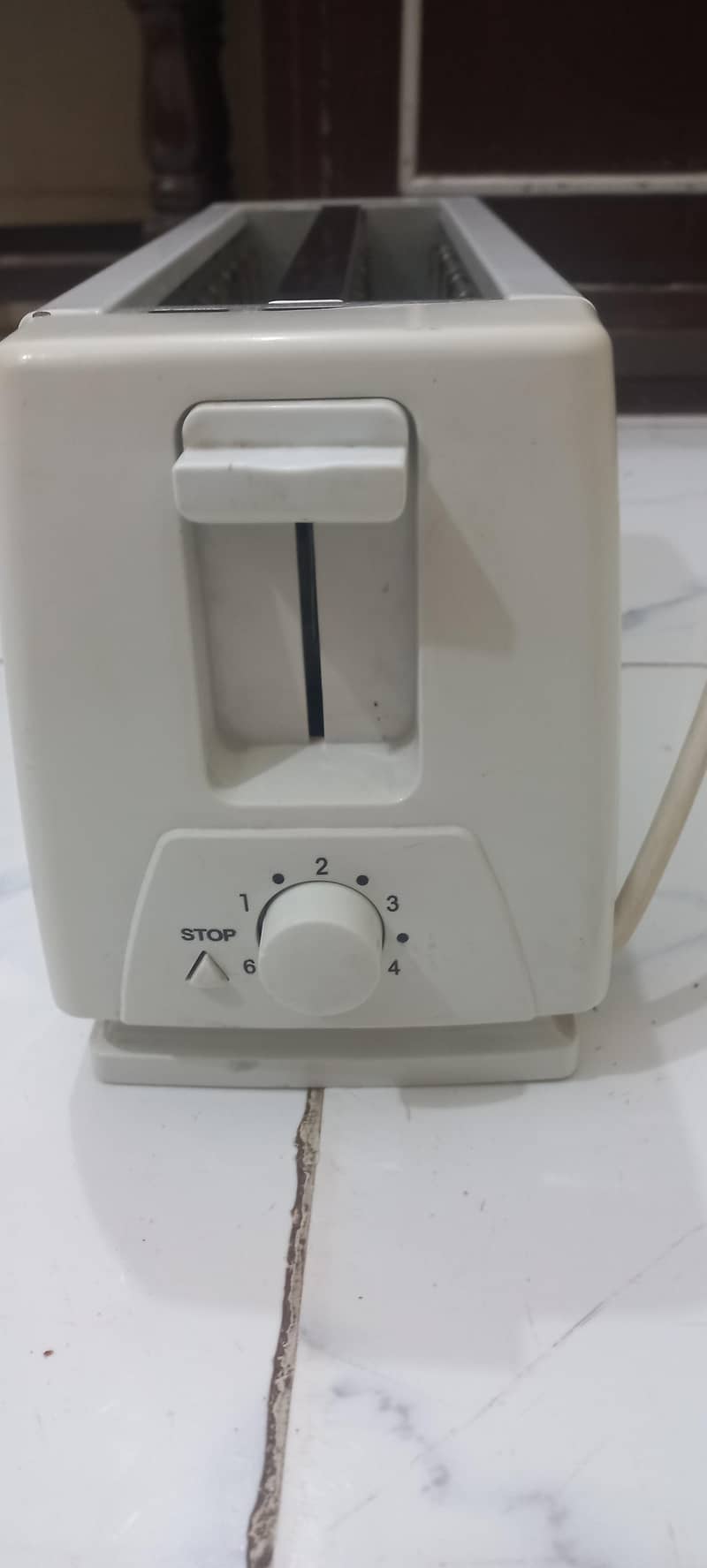 Four Slice Toaster 4