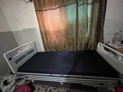 Hospital Electric CPR Bed with dual remotes