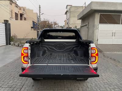 Toyota Hilux 2023