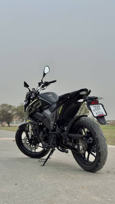 Hi speed Battlo SR 200 heavy bike
