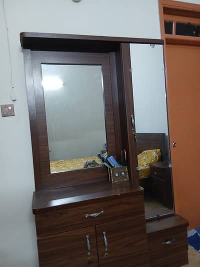 Complete King Size Bed Set (Bed + Side Tables + Dressing Table)