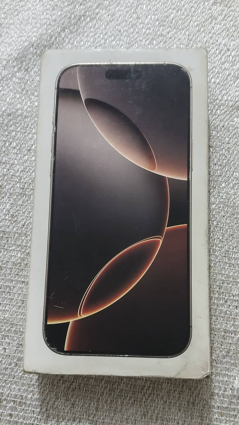 Apple iPhone 16 Pro Max 3