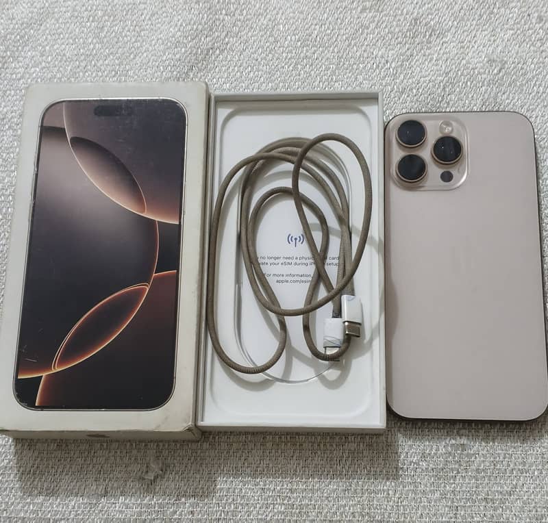Apple iPhone 16 Pro Max 7