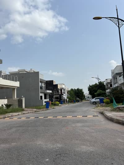 Bahria enclave islamabad sector H 5 Marla develop plot for sale at investor rate