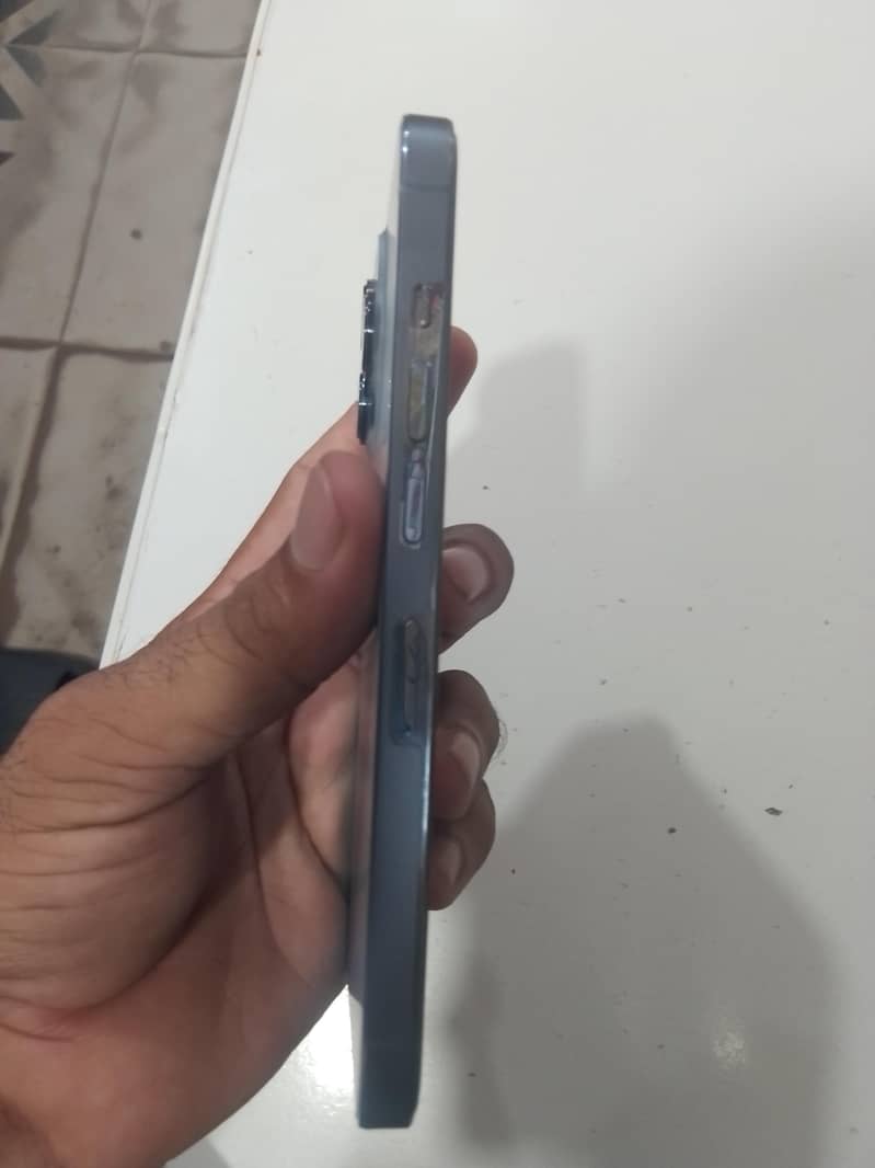 Apple iPhone 13 Pro 1