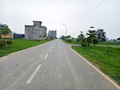 5 Marla Hot Location Plot For Sale in C Block Etihad Town phase 2
