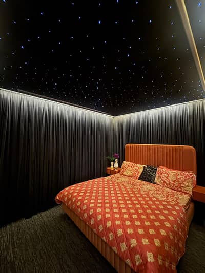 1 Bedroom VIP Full furnish flat per day available in Bahria town Lahore