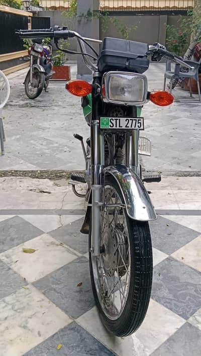Honda 125 model 14 exchange possible