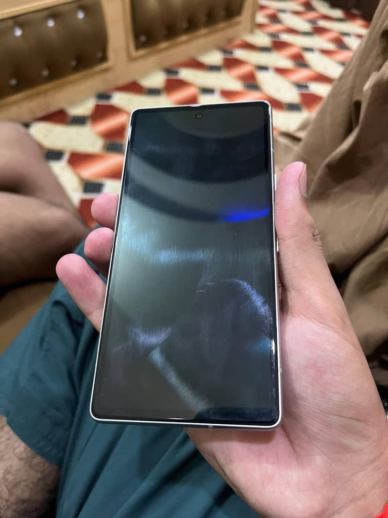 Google Pixel 7a 5