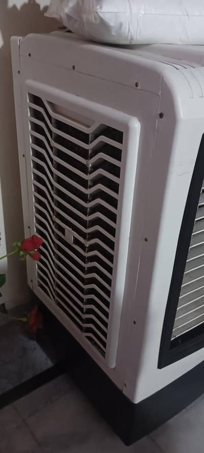 Izone Air Cooler 9000