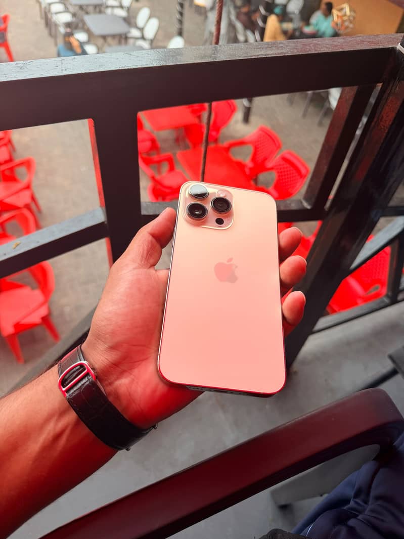 Apple iPhone 14 Pro Max 2