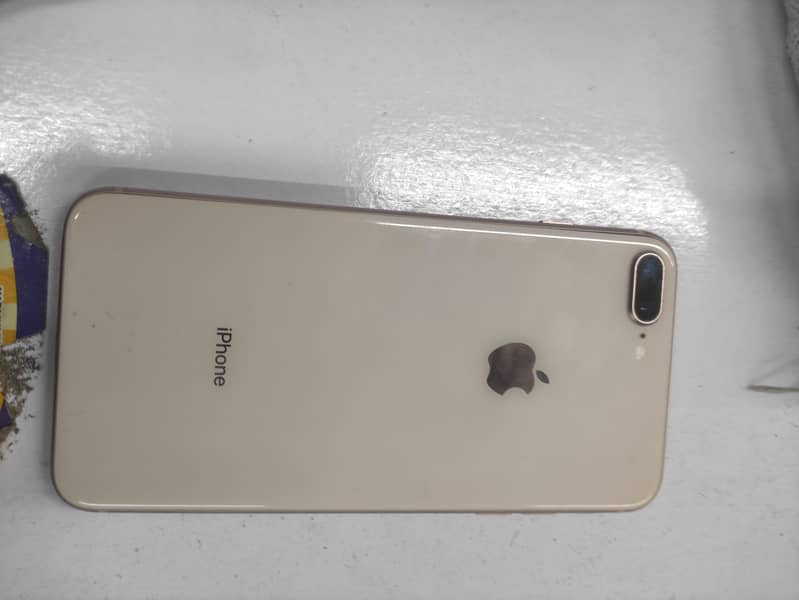 Apple iPhone 8 Plus 0