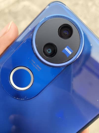 Vivo V50 12/512gb