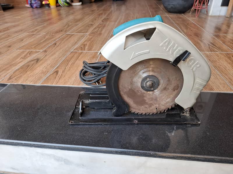 circular saw 2