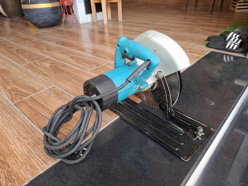 circular saw 4