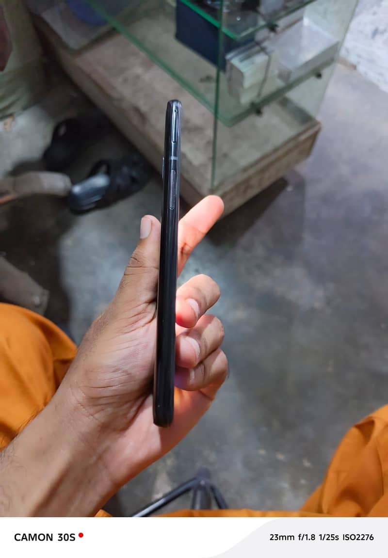 One Plus 6T 4