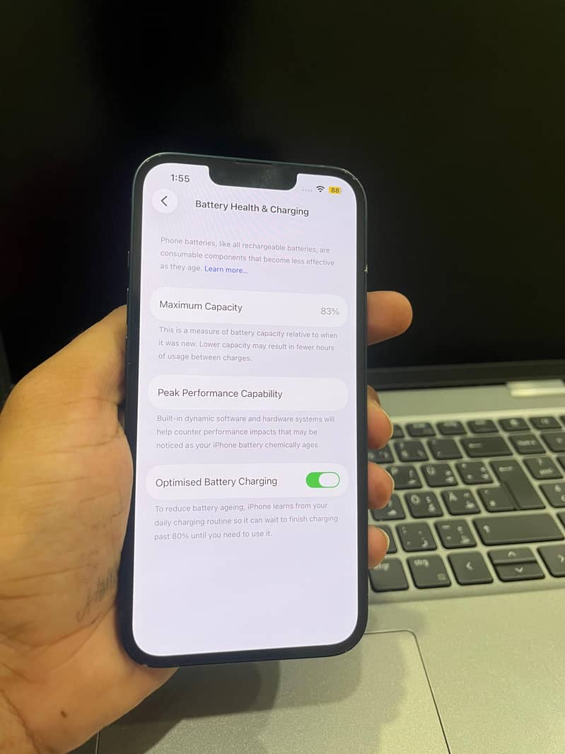 Apple iPhone 13 2