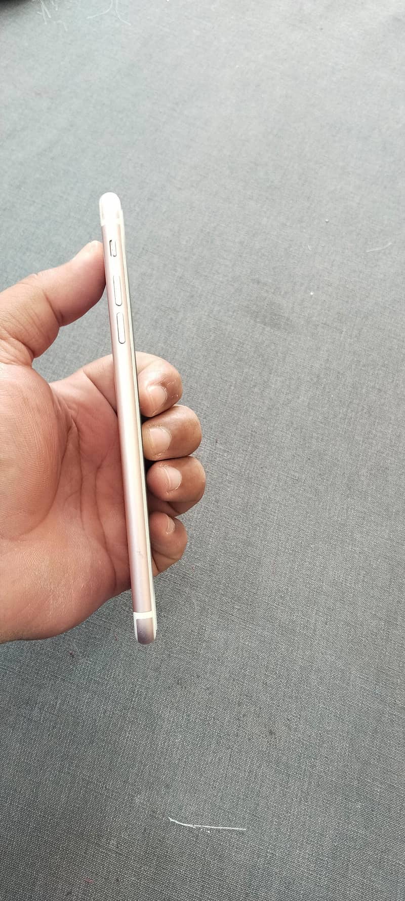 Apple iPhone 7 Plus 0