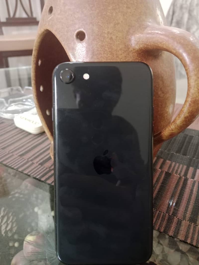 Apple iPhone SE 3