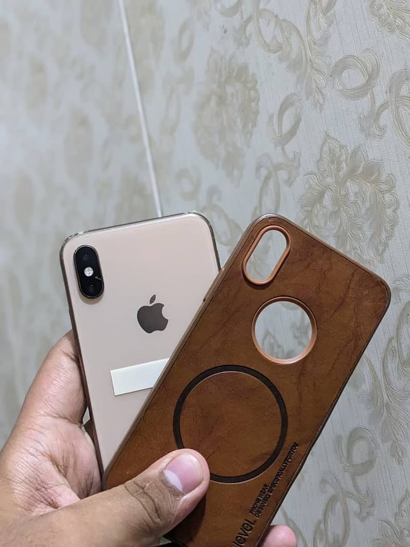 Apple iPhone XS 1