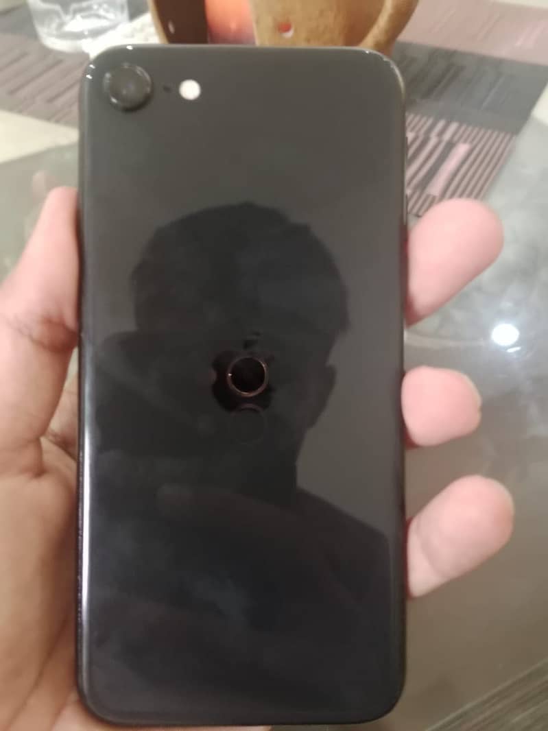 Apple iPhone SE 0