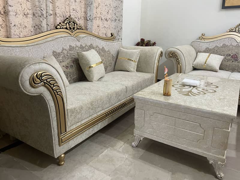 Luxury sofa set 0