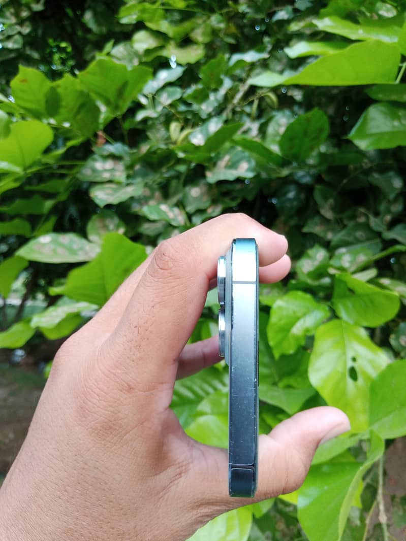 Apple iPhone 13 Pro Max 5
