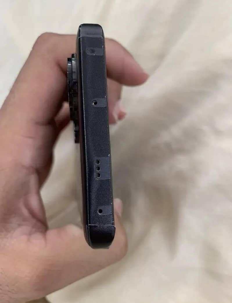 Xiaomi Redmi Note 13 Pro Plus 6
