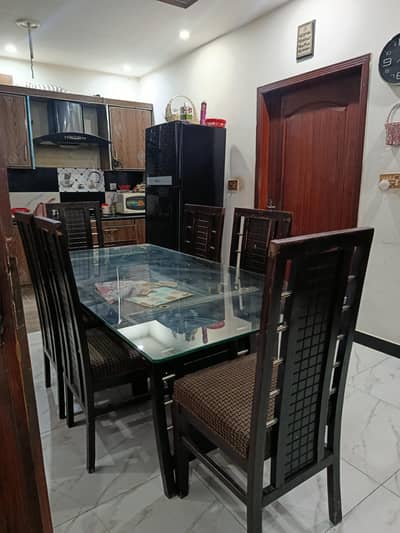 6-Seater Wooden Dining Table Set
