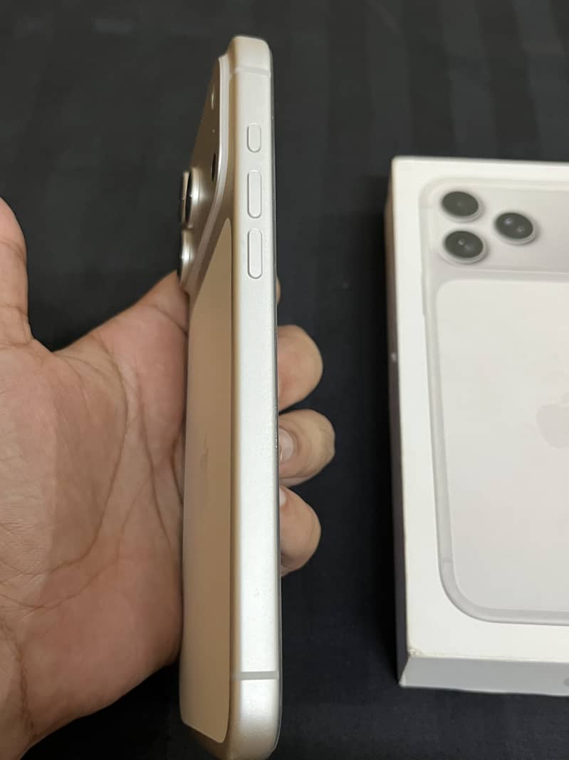 Iphone 17 pro max 2