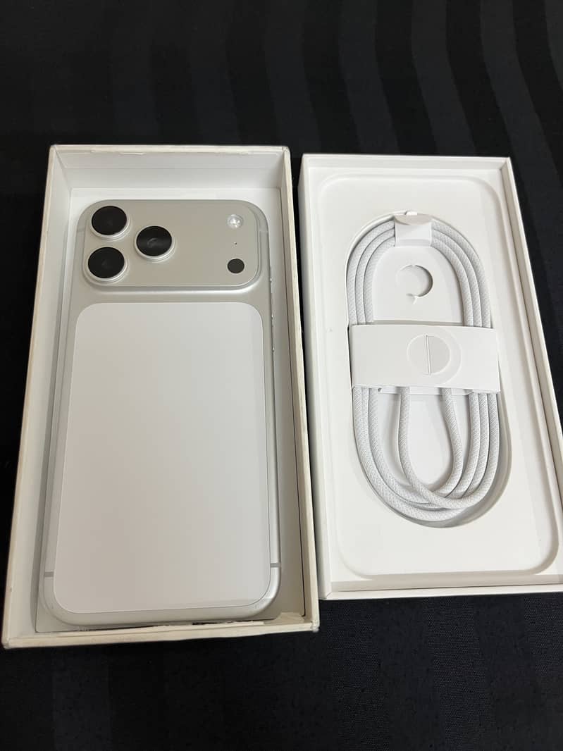 Iphone 17 pro max 6