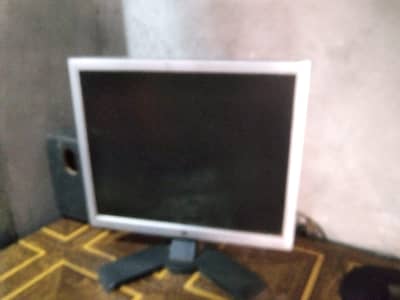 Computer with it's all accessories very urgent sale