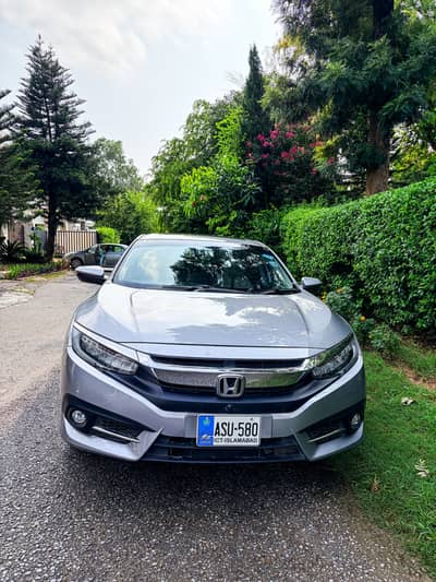 Honda Civic Oriel 1.8 I-VTEC CVT