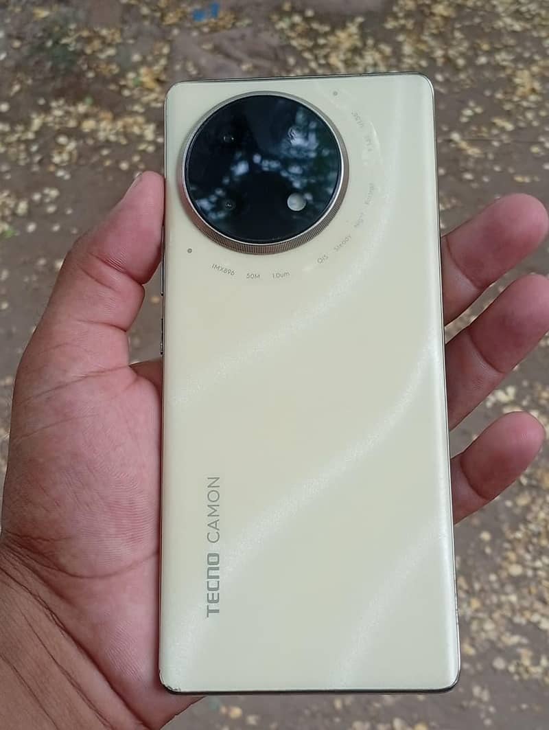 Tecno CAMON 30S 1